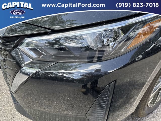 Used 2025 Nissan Sentra SV image 11