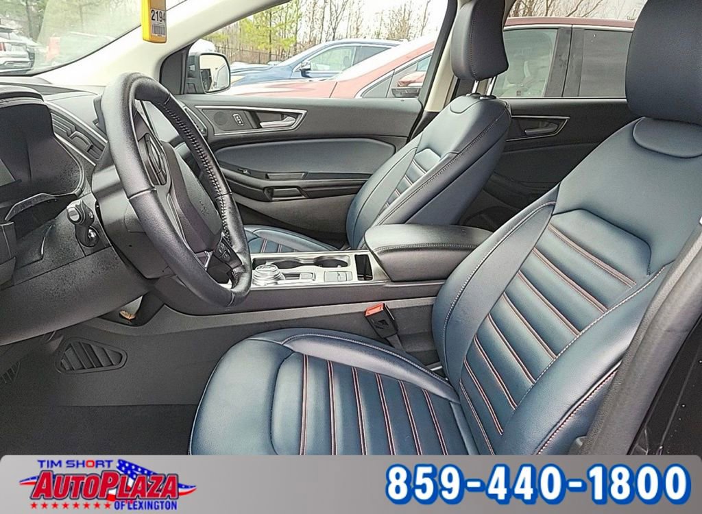 Used 2022 Ford Edge SEL w/ Sport Appearance Package image 2