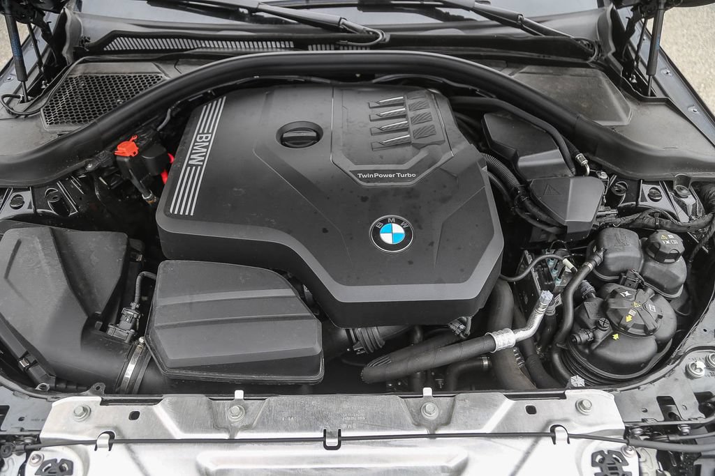 Used 2025 BMW 230i Coupe w/ Premium Package RWD image 30