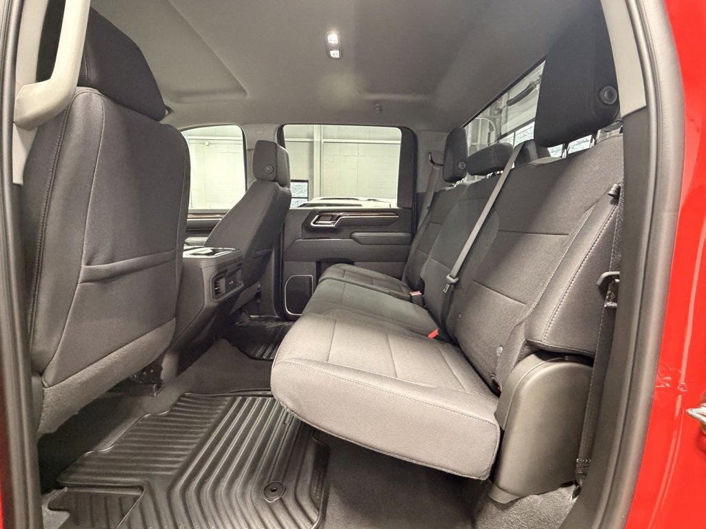 Used 2025 Chevrolet Silverado 2500 LT image 26