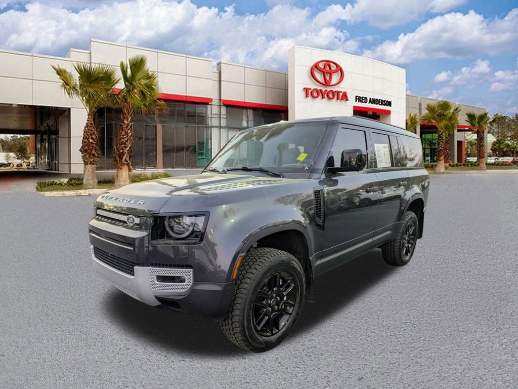 Used 2025 Land Rover Defender 130 S image 8