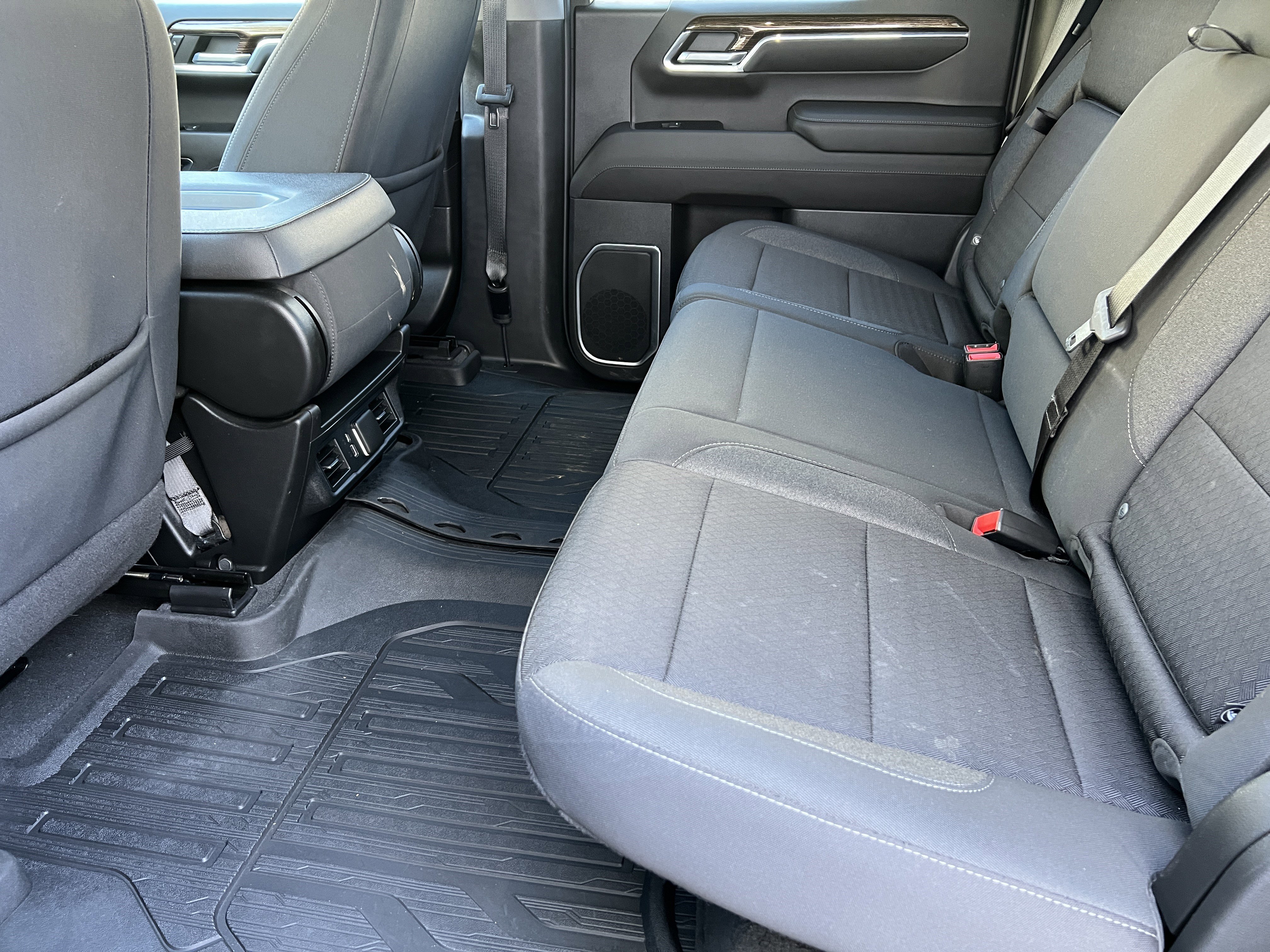 Used 2023 GMC Sierra 1500 Elevation w/ LPO, Elevation Black Package AWD/4WD image 17