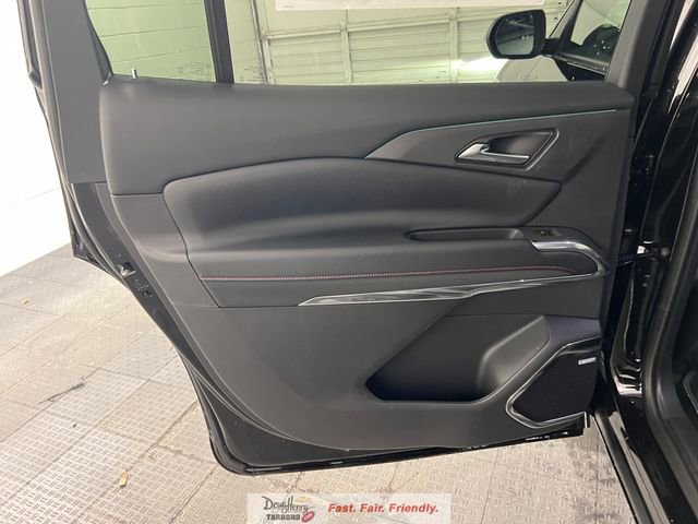 New 2026 Chevrolet Traverse RS w/ LPO, Floor Liner Package image 32