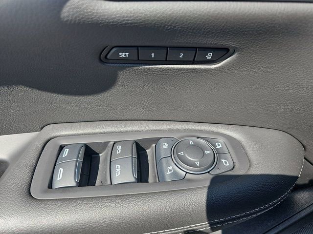 Used 2025 Cadillac XT6 Premium Luxury w/ LPO, Floor Liner Package image 29