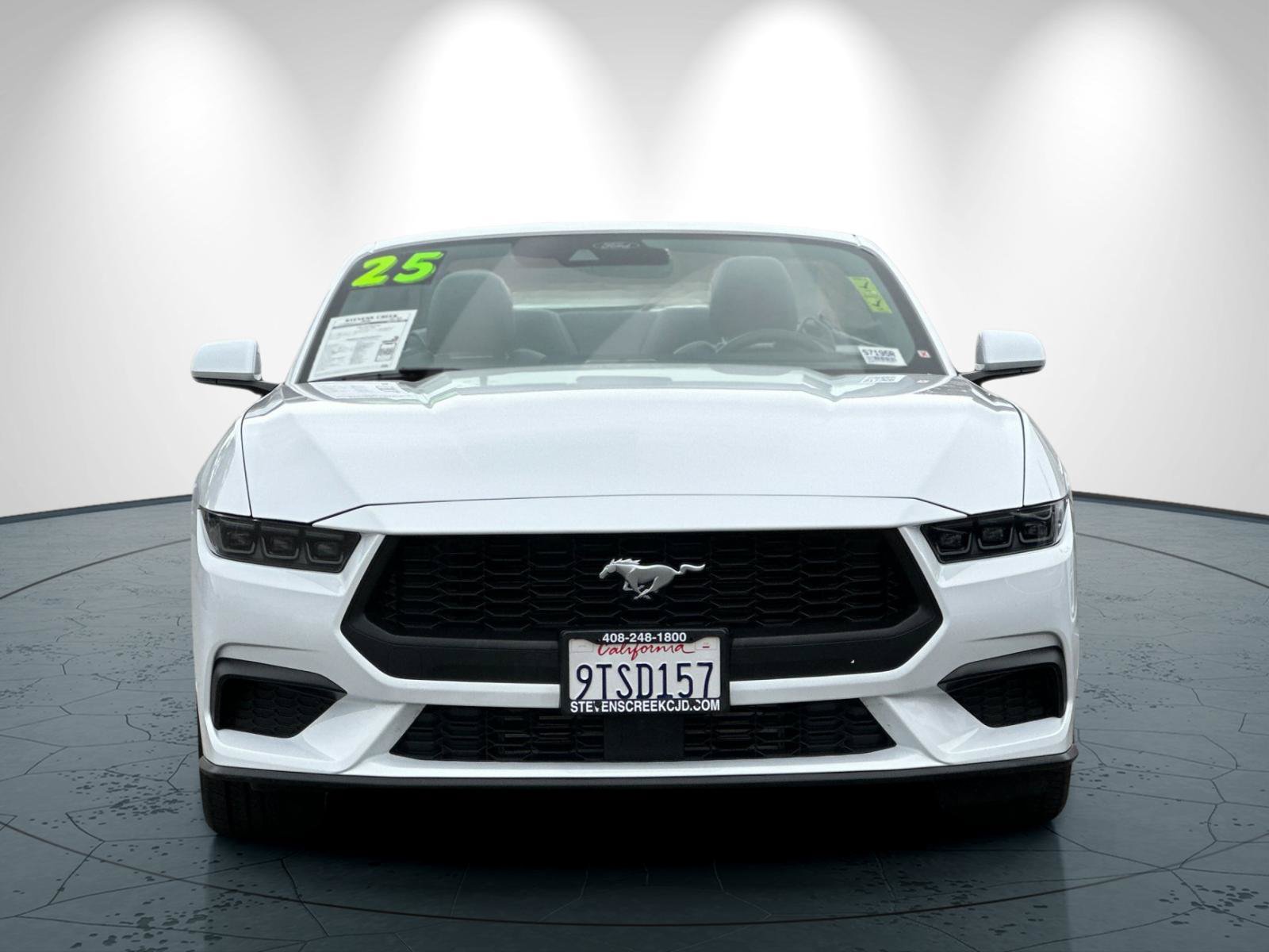 Used 2025 Ford Mustang Premium RWD image 9