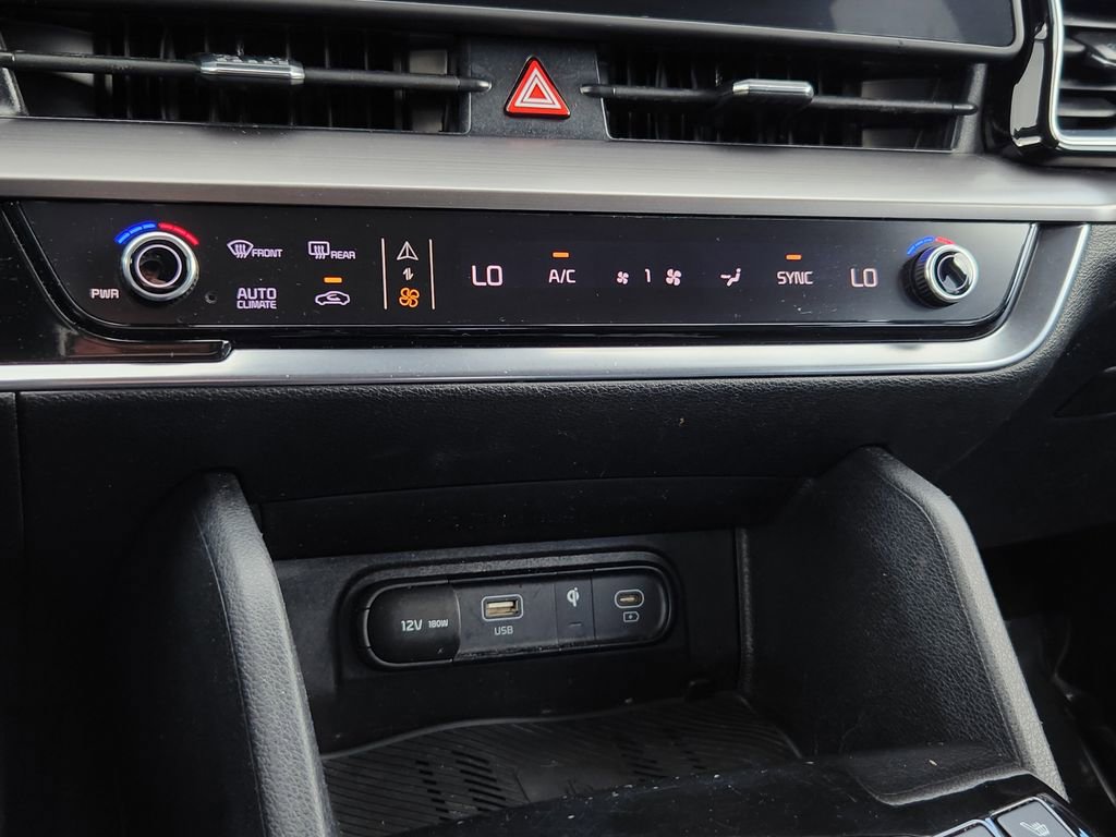 Used 2023 Kia Sportage EX image 18
