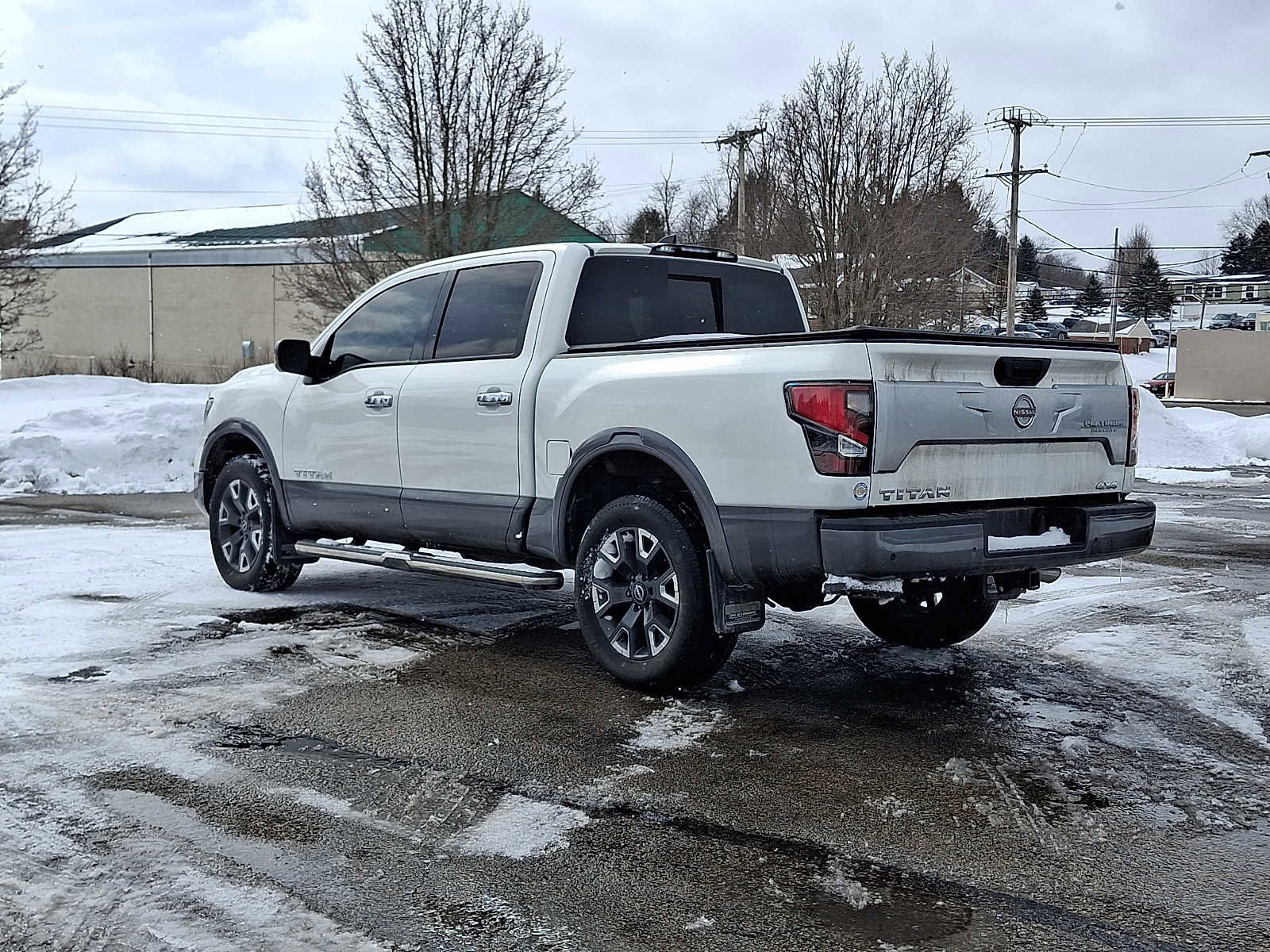 Used 2023 Nissan Titan Platinum Reserve w/ Moonroof Package image 5