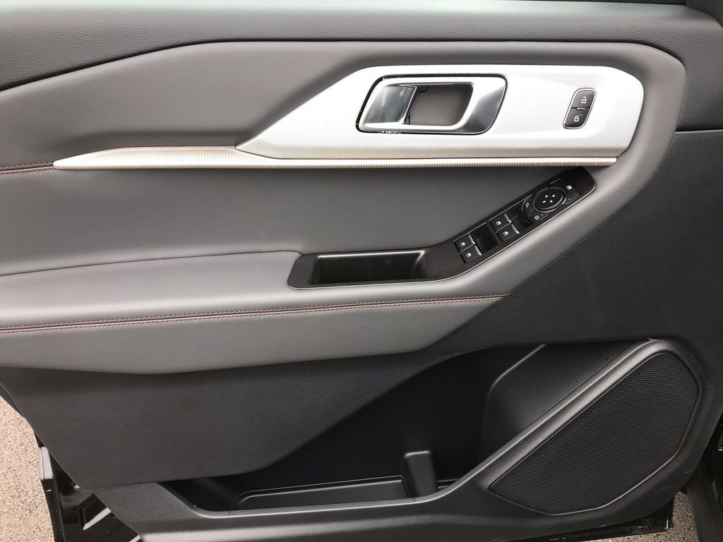 New 2026 Ford Explorer Active image 13