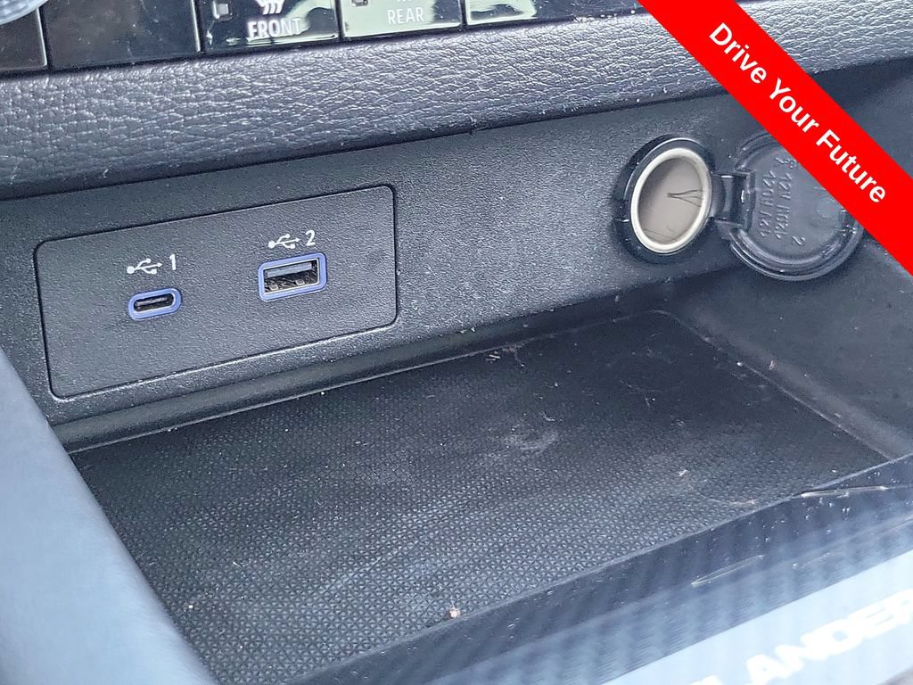 Used 2023 Mitsubishi Outlander SE FWD image 14
