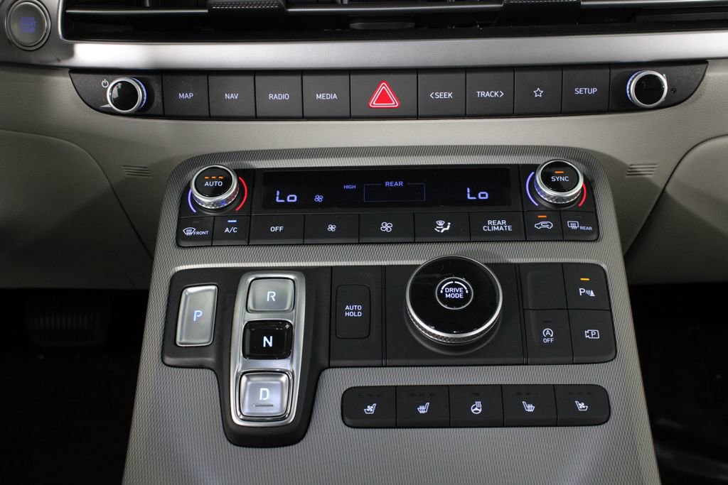 Used 2023 Hyundai Palisade Limited image 23