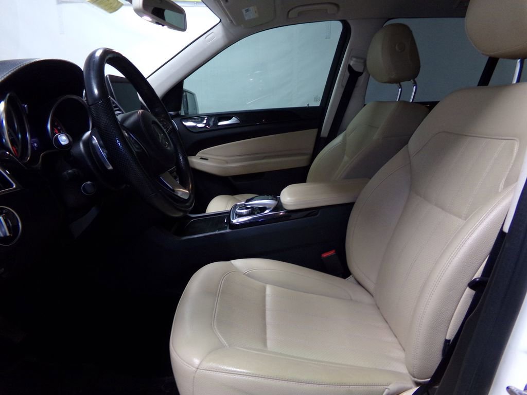 Used 2019 Mercedes-Benz GLS 450 4MATIC image 19