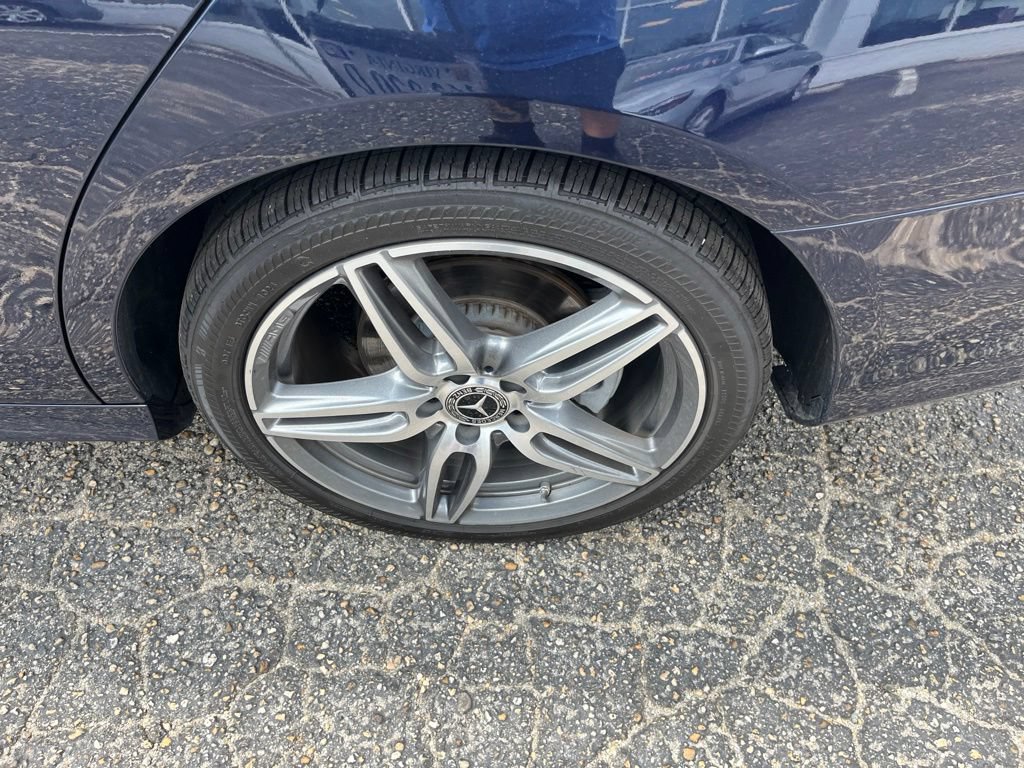 Used 2018 Mercedes-Benz E 300 4MATIC image 43