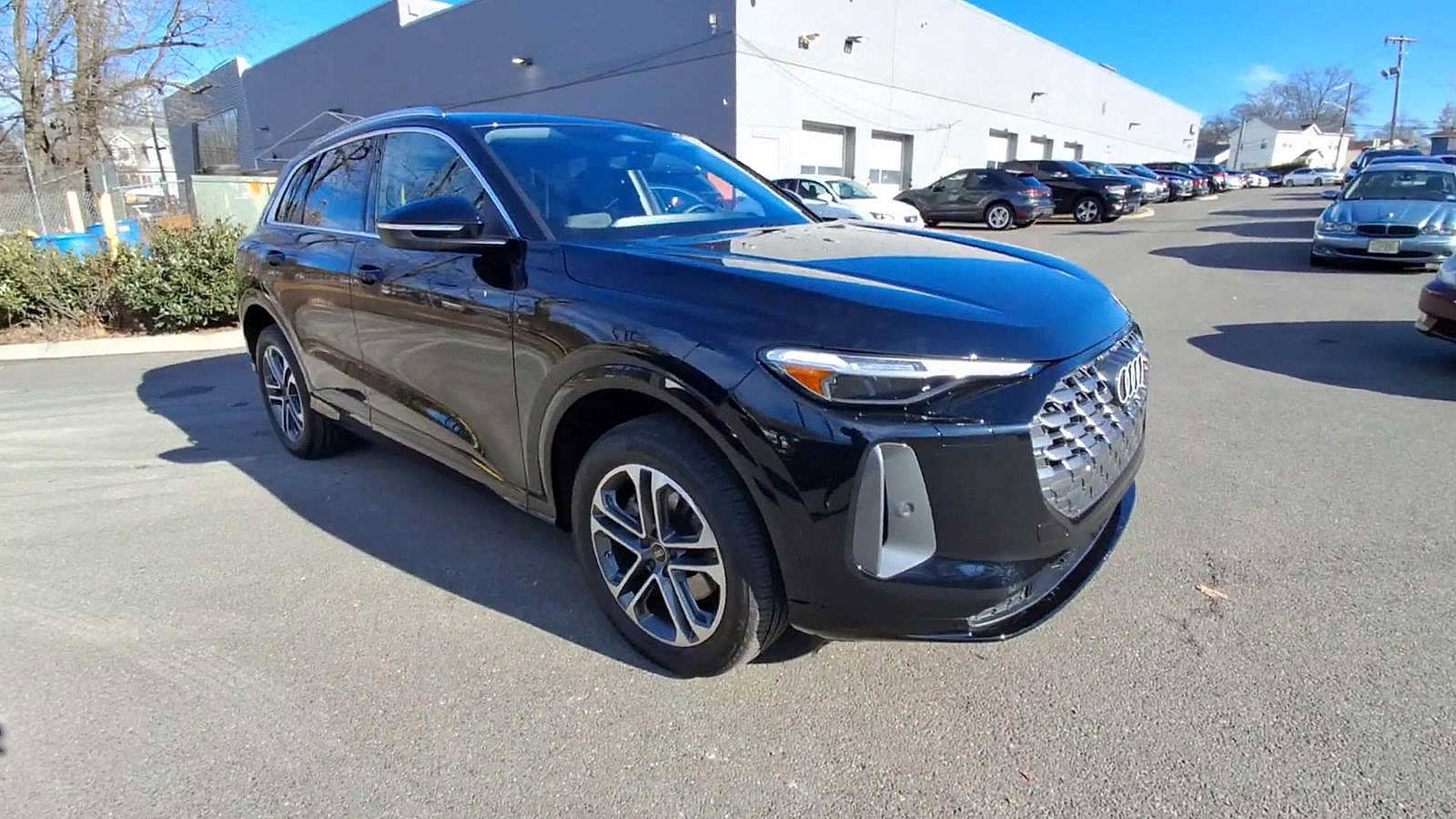 Certified 2025 Audi Q5 Premium Plus w/ Premium Plus image 2