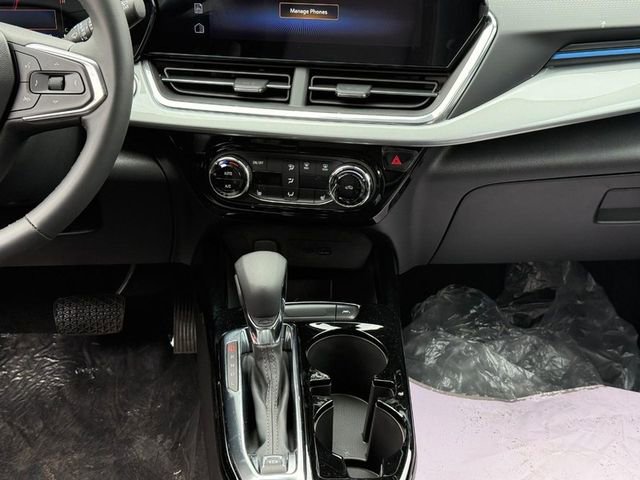Used 2025 Chevrolet Trax LT w/ Driver Confidence Package image 14