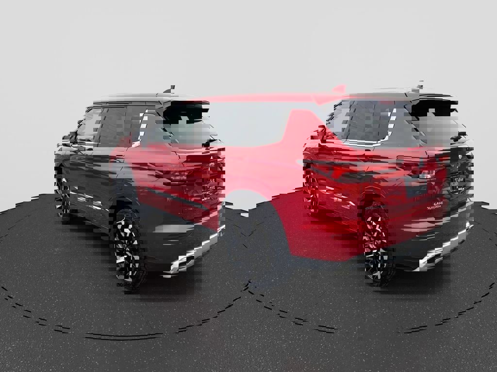 Used 2022 Mitsubishi Outlander SE image 6