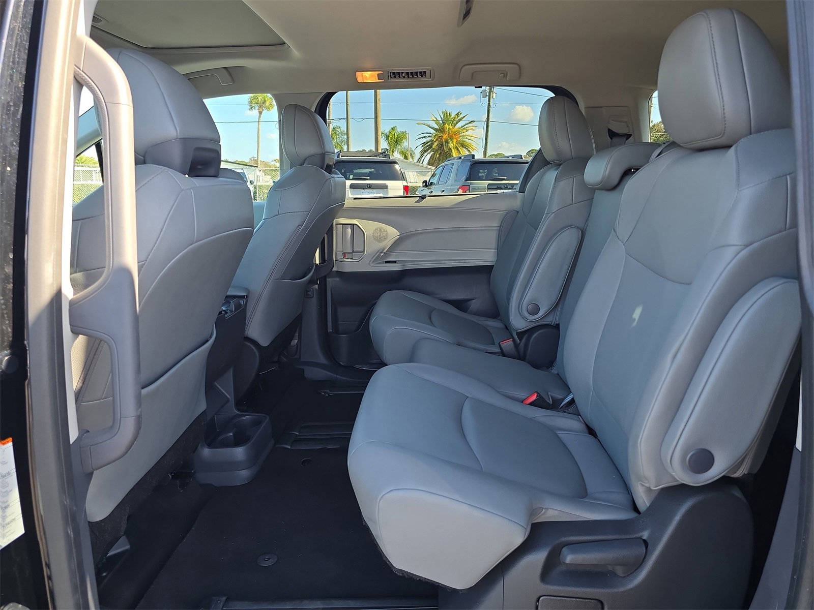 Used 2024 Toyota Sienna XLE image 13