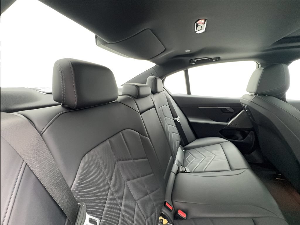 Used 2026 BMW 530i xDrive AWD/4WD image 29