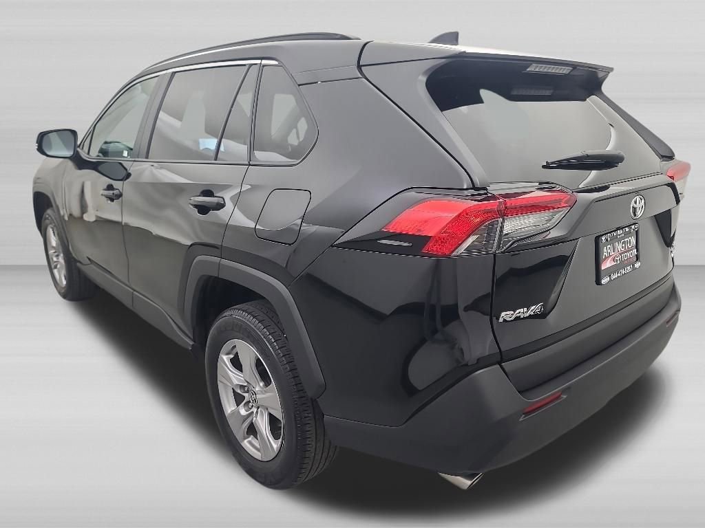 Used 2025 Toyota RAV4 XLE AWD/4WD image 7
