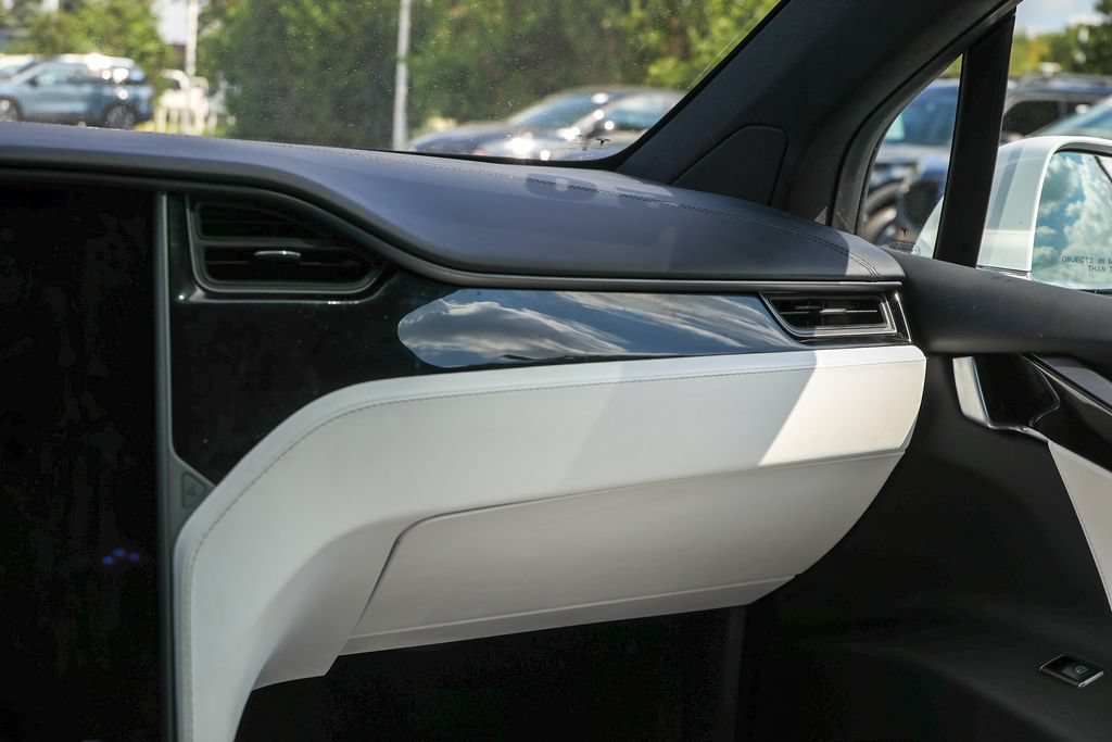 Used 2020 Tesla Model X Long Range AWD/4WD image 6