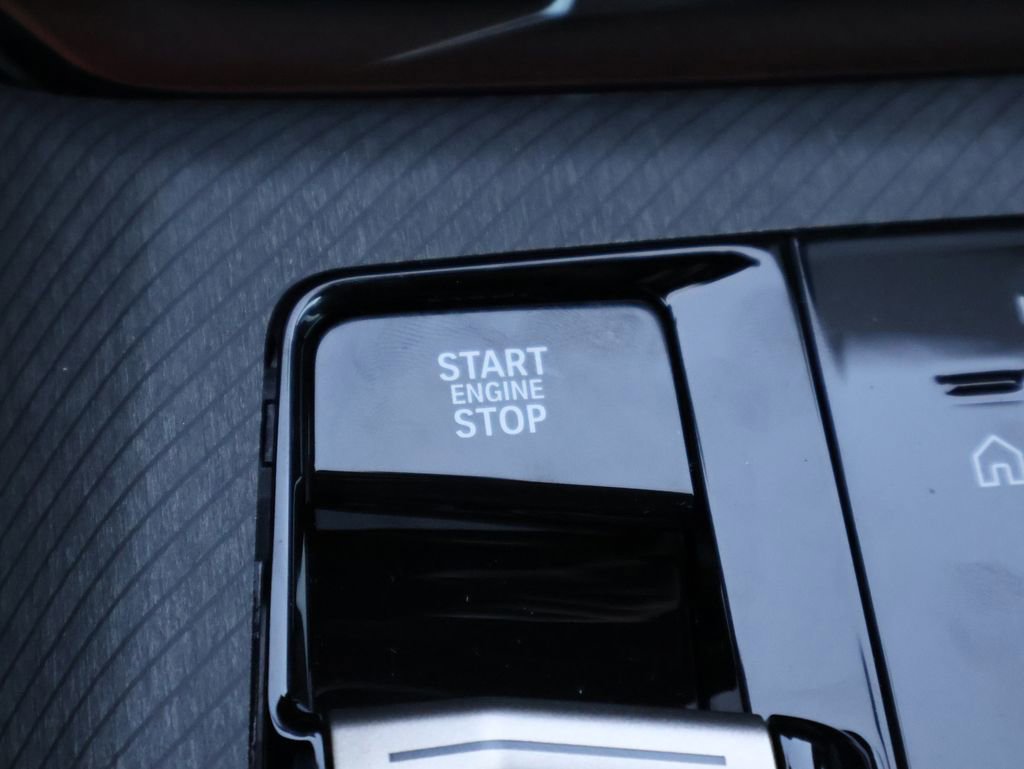 New 2025 BMW X3 xDrive30i w/ Premium Package image 31