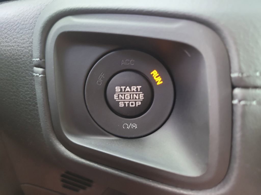 New 2026 Jeep Wrangler Rubicon w/ Xtreme 35 Tire Package image 28