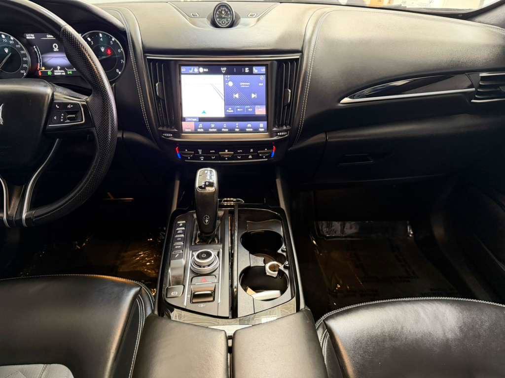Used 2023 Maserati Levante GT AWD/4WD image 35