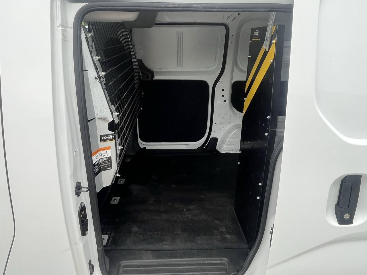 Used 2019 Nissan NV200 SV w/ Back Door Glass Package FWD image 2