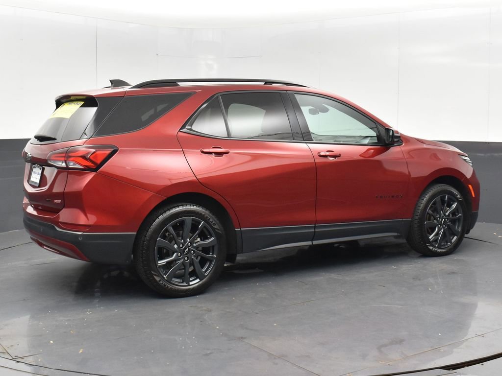 Used 2022 Chevrolet Equinox RS w/ RS Leather Package image 6