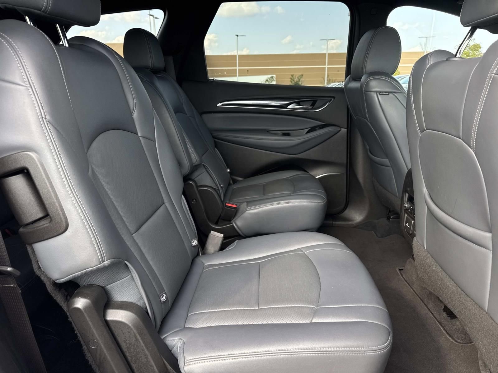 Used 2024 Buick Enclave Premium image 11