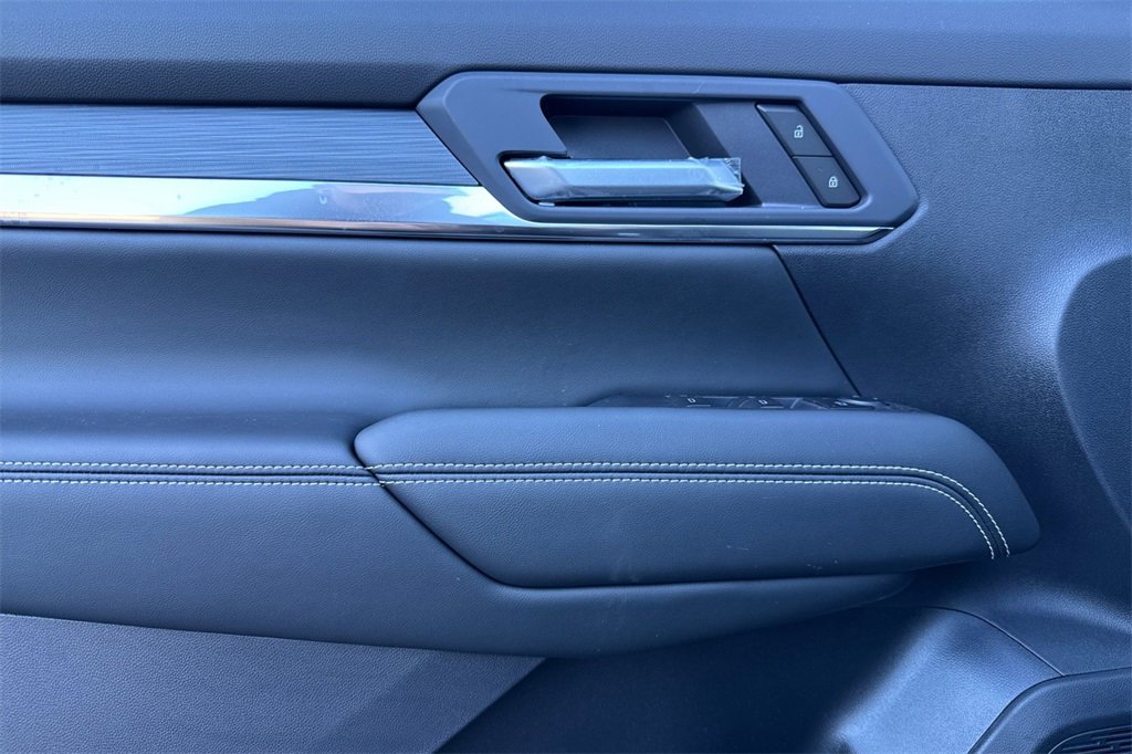 New 2026 GMC Terrain Elevation w/ Black Edition image 9