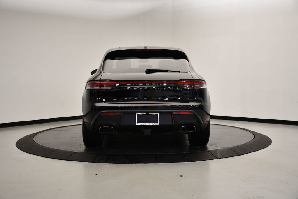 Used 2025 Porsche Macan Turbo image 6