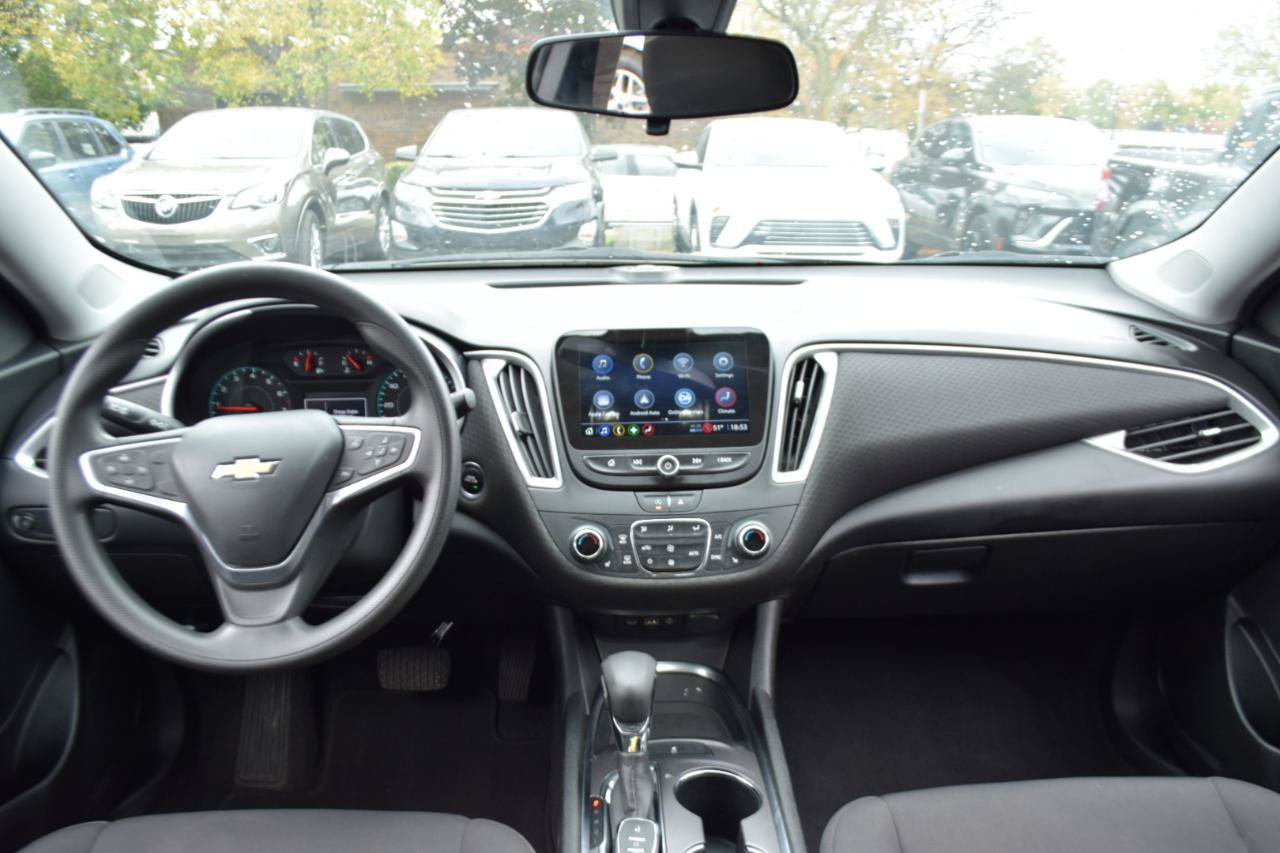 Used 2022 Chevrolet Malibu LT FWD image 13