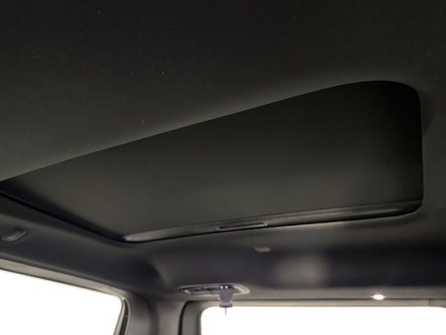 Used 2022 Jeep Wagoneer Series III w/ Premium Group I image 35