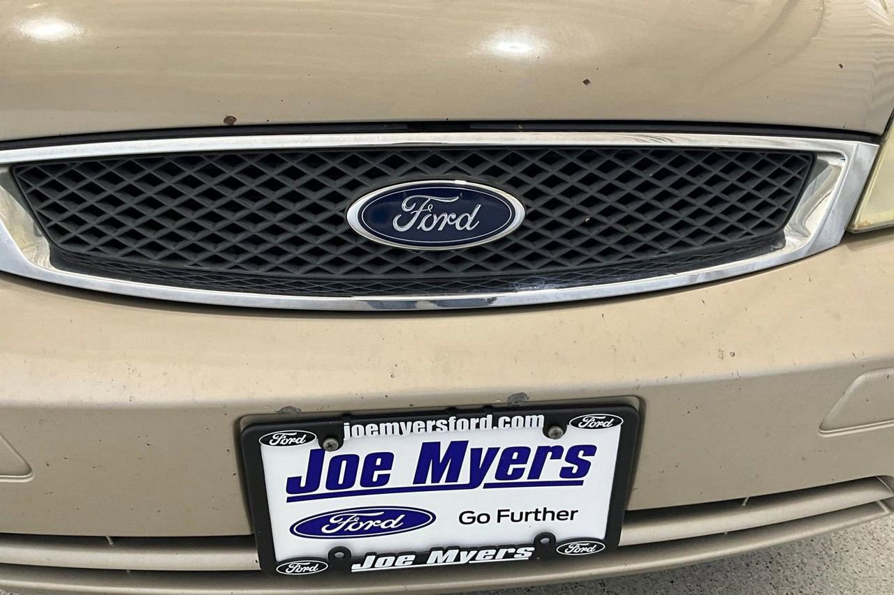 Used 2007 Ford Focus SE image 26