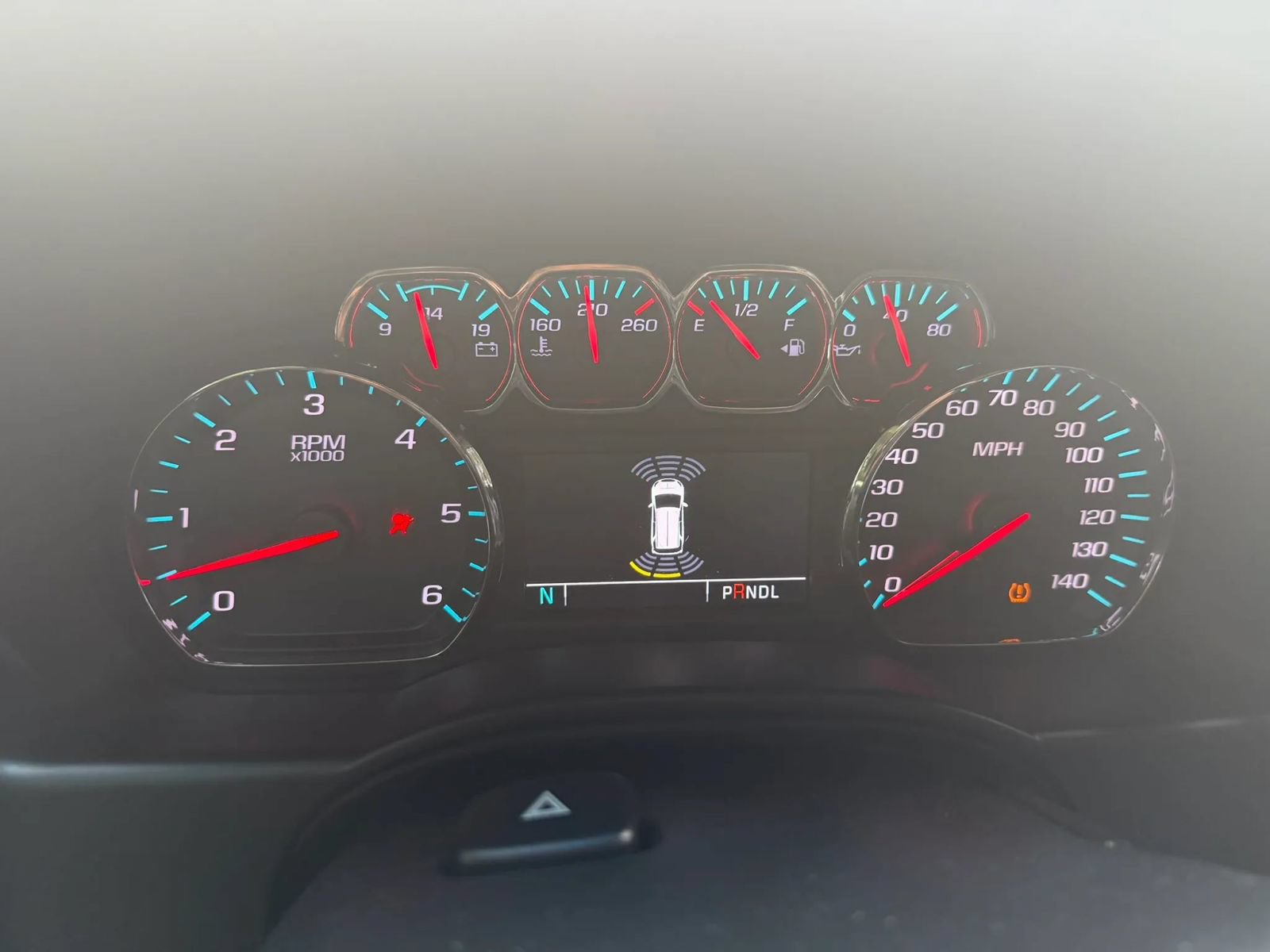 Used 2020 GMC Yukon SLE w/ SLE Value Package RWD image 12