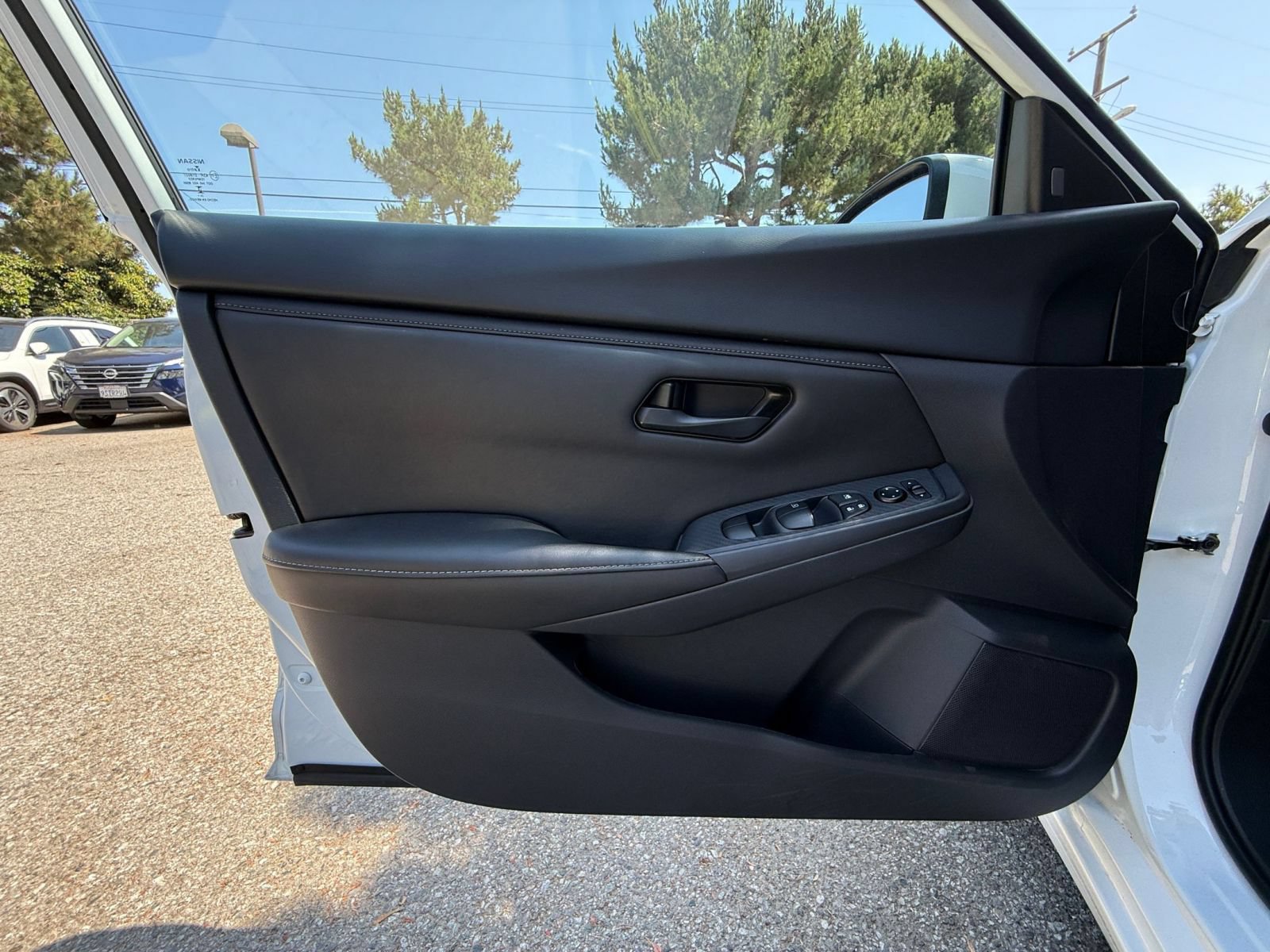 Used 2025 Nissan Sentra S FWD image 18