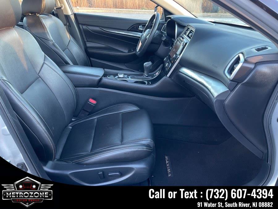 Used 2020 Nissan Maxima 3.5 SV w/ Floor Mat Group FWD image 24