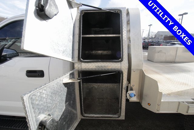 Used 2021 Ford F550 4x4 Regular Cab Super Duty image 4