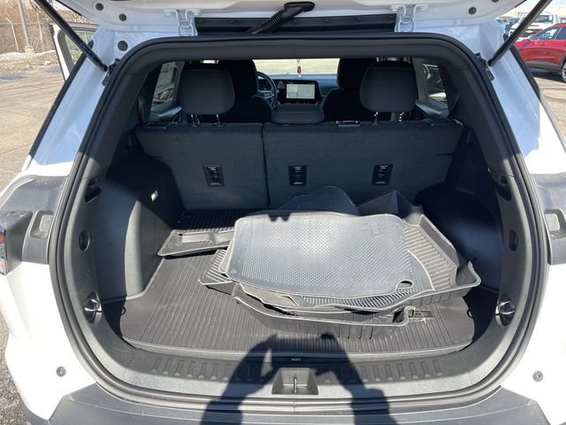 New 2026 Chevrolet Equinox LT w/ LPO, Floor Liner Package image 23