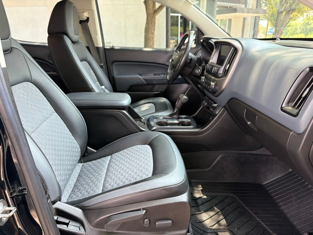 Used 2020 Chevrolet Colorado Z71 w/ Z71 Midnight Edition AWD/4WD image 21