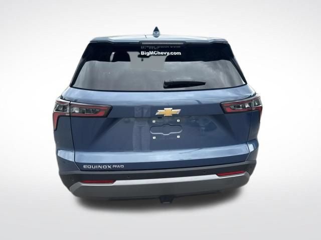 Used 2025 Chevrolet Equinox LT AWD/4WD image 4