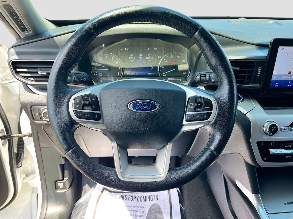 Used 2021 Ford Explorer XLT w/ Equipment Group 202A RWD image 11