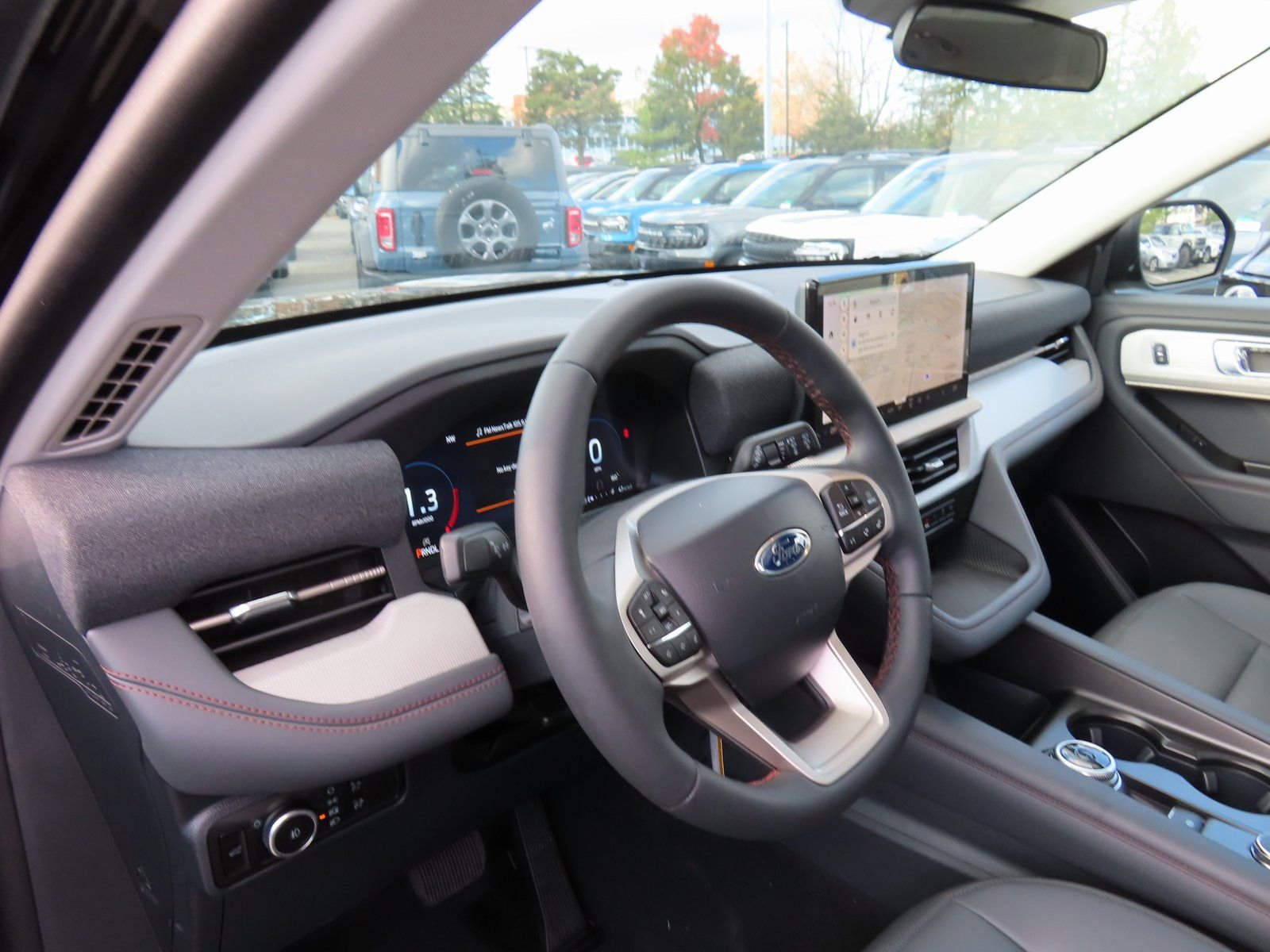 New 2026 Ford Explorer Active w/ Active Comfort Package AWD/4WD image 8