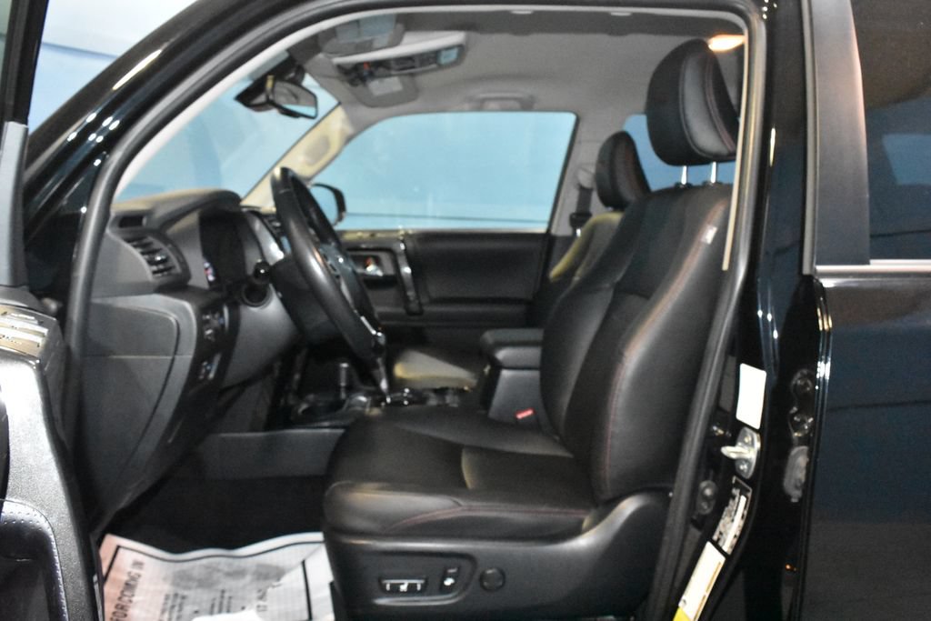 Used 2024 Toyota 4Runner TRD Off-Road Premium AWD/4WD image 6
