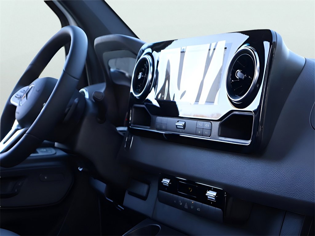 Used 2024 Mercedes-Benz Sprinter 3500 image 12