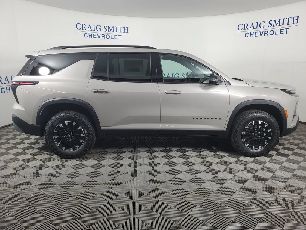 New 2026 Chevrolet Traverse Z71 w/ Driver Confidence Package AWD/4WD image 6