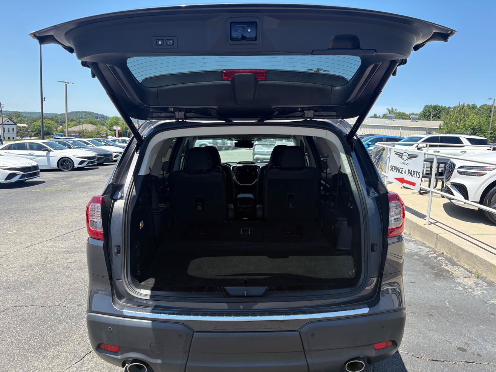 Used 2023 Subaru Ascent Touring AWD/4WD image 12