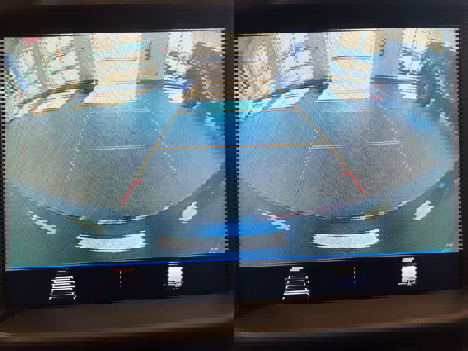 Used 2021 Chevrolet Silverado 1500 LT w/ Z71 Off-Road Package image 19