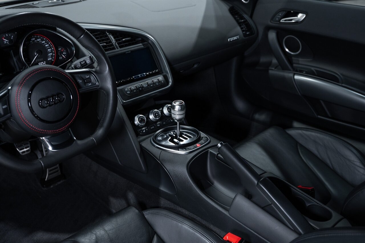 Used 2011 Audi R8 V10 AWD/4WD image 49