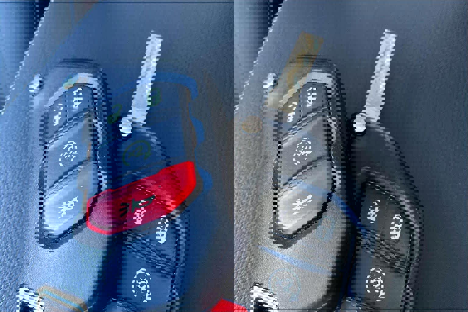 Used 2020 Jeep Wrangler Unlimited Sahara AWD/4WD image 14